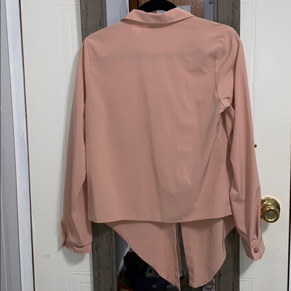 Button down shirt ✨ - Picture 3 of 3